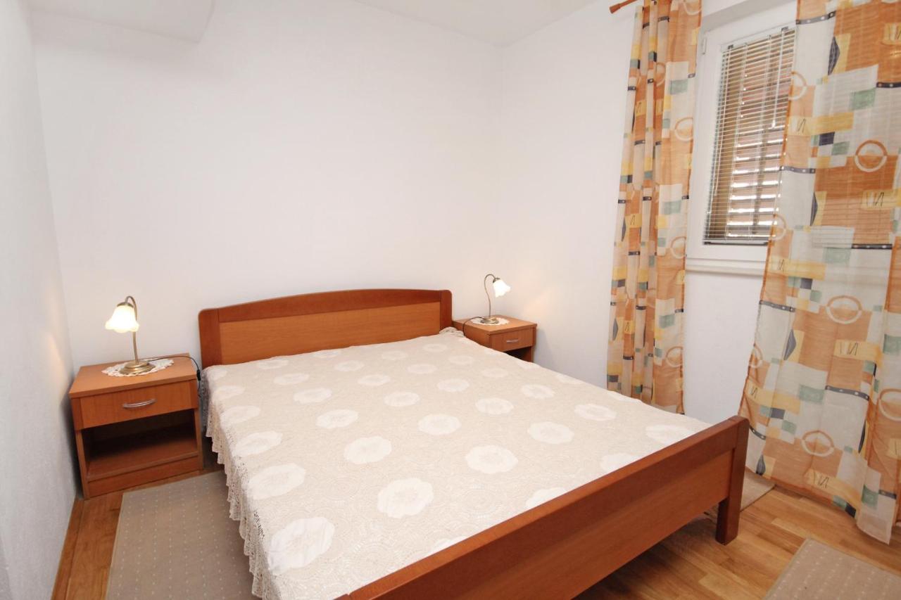 Apartments With A Parking Space Supetar, Brac - 6037 Exterior foto